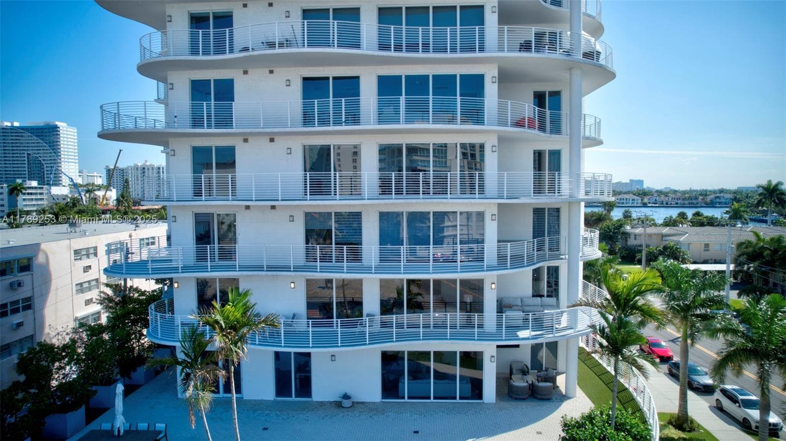 WAVE ON BAYSHORE CONDO · #301 in Fort Lauderdale - Photo 57