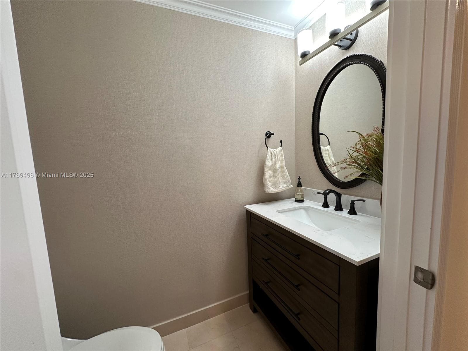 Powder room