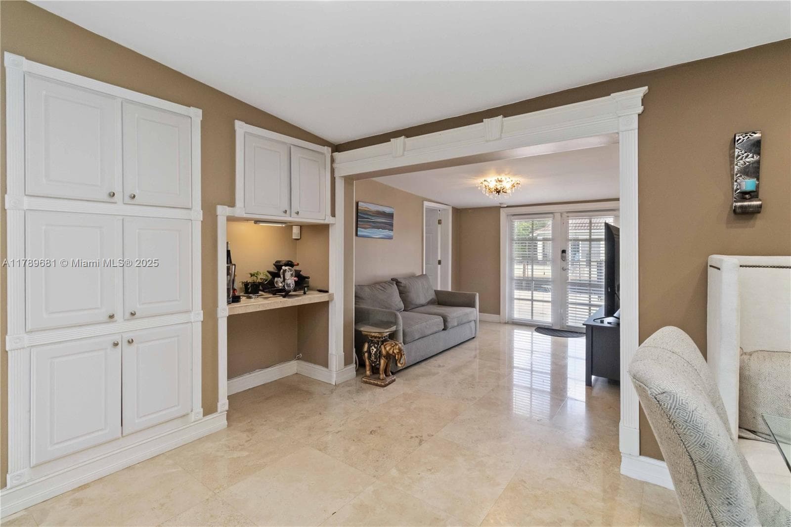 2543 Marathon Ln photo 7