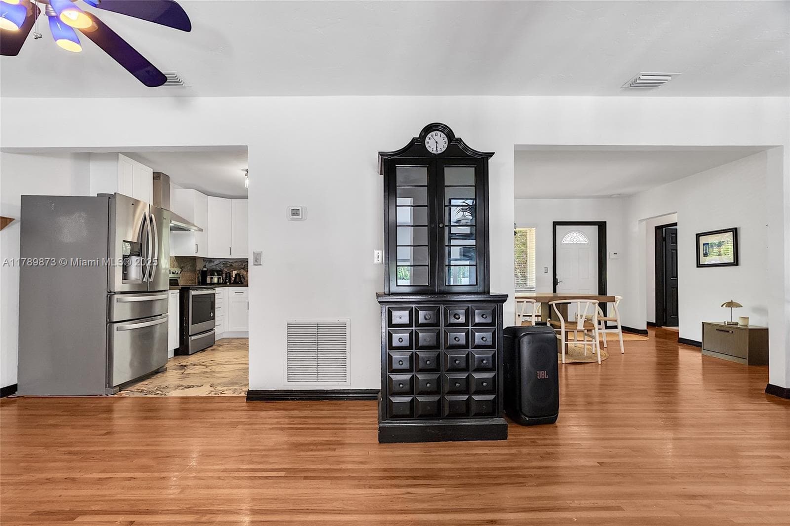 660 NE 121st St #660 photo 34