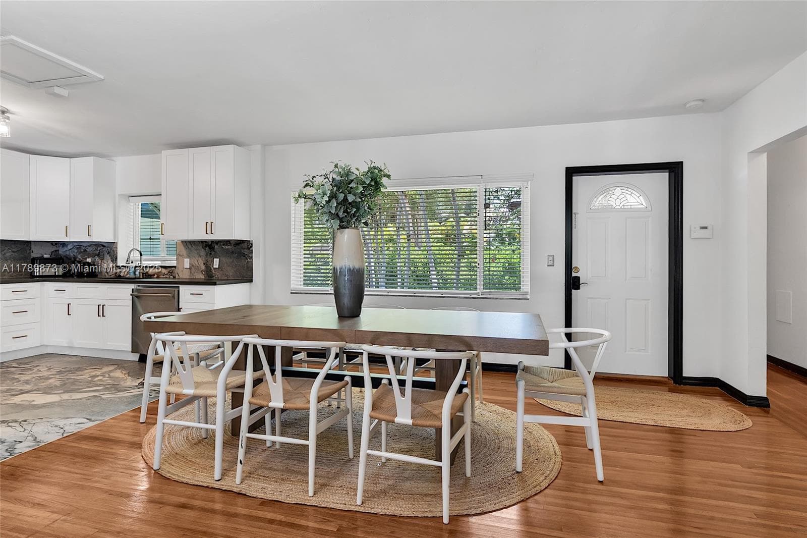 660 NE 121st St #660 photo 18