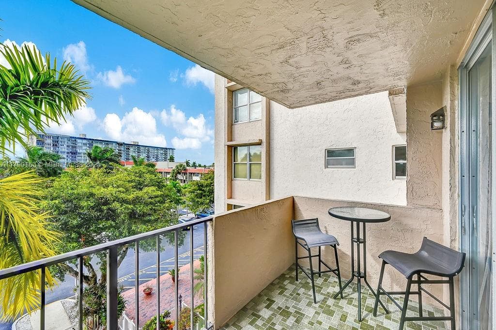 ISLAND CLUB TWO CONDO · #RP405 in Pompano Beach - Photo 38