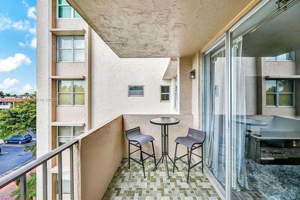 ISLAND CLUB TWO CONDO · #RP405 in Pompano Beach - Photo 37