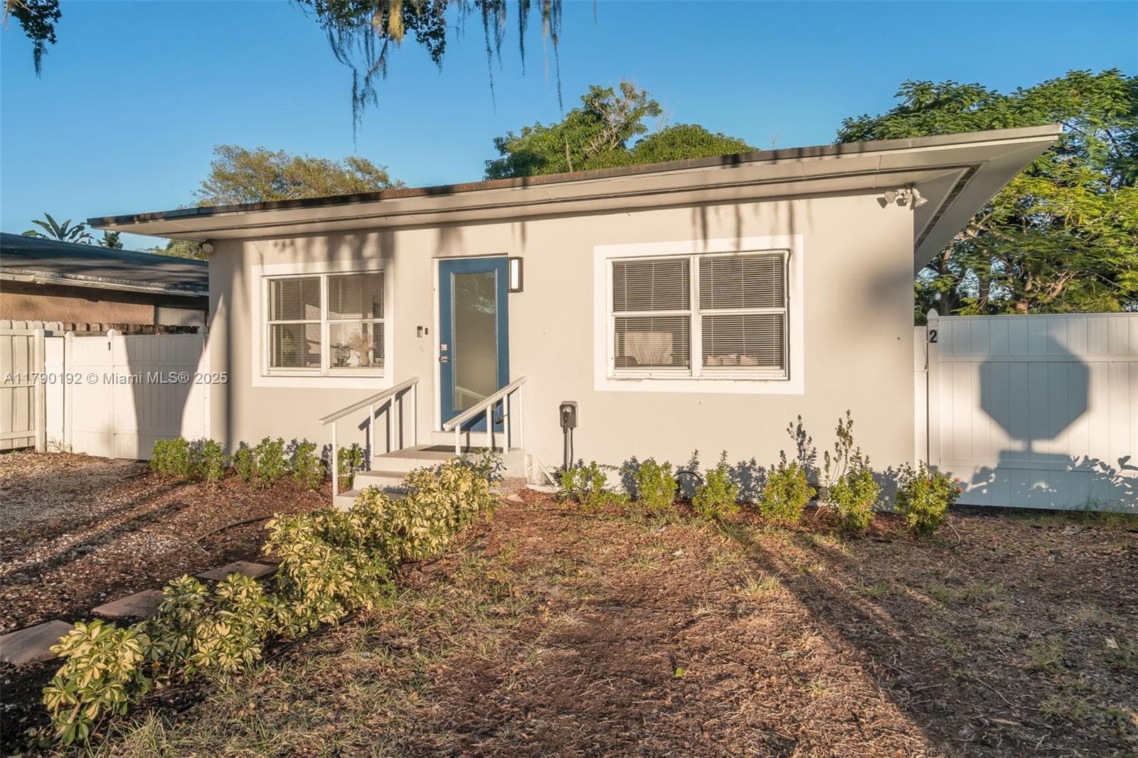 1100 NW 7th Ave photo 5