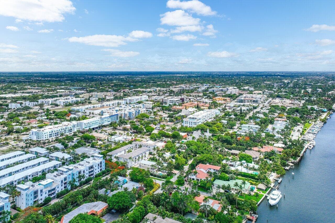 047-300Southeast7thAvenue-DelrayBeach-FL