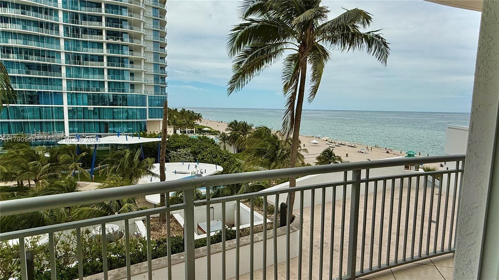 Ocean Point Beach Club · #608 in Sunny Isles Beach - Photo 17