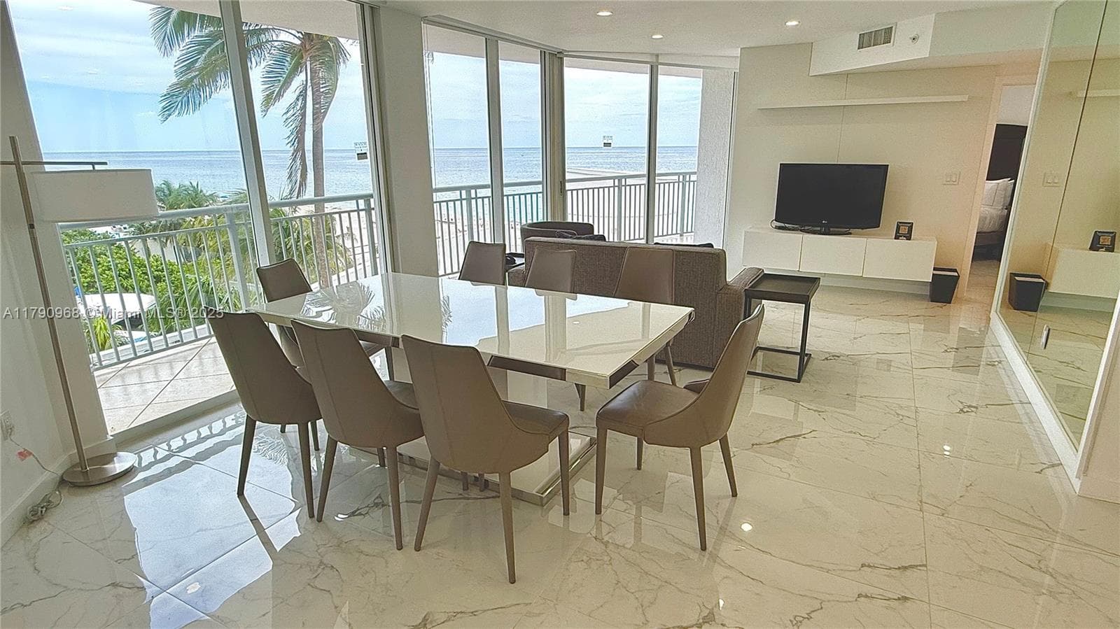 Ocean Point Beach Club · #608 in Sunny Isles Beach - Photo 9