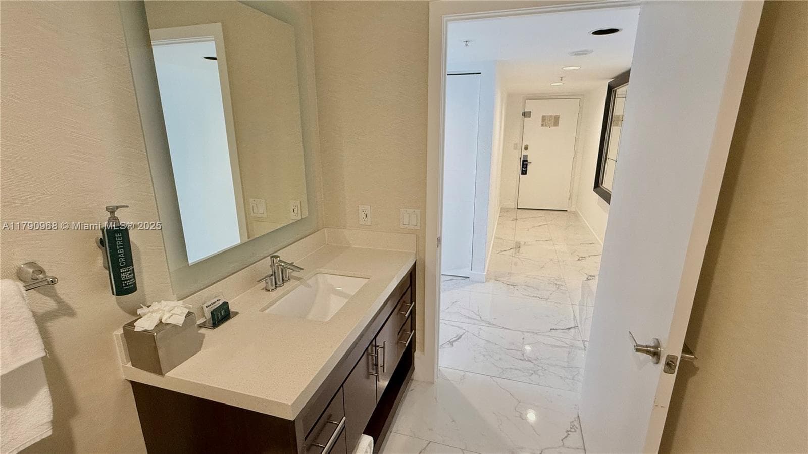 Ocean Point Beach Club · #608 in Sunny Isles Beach - Photo 59