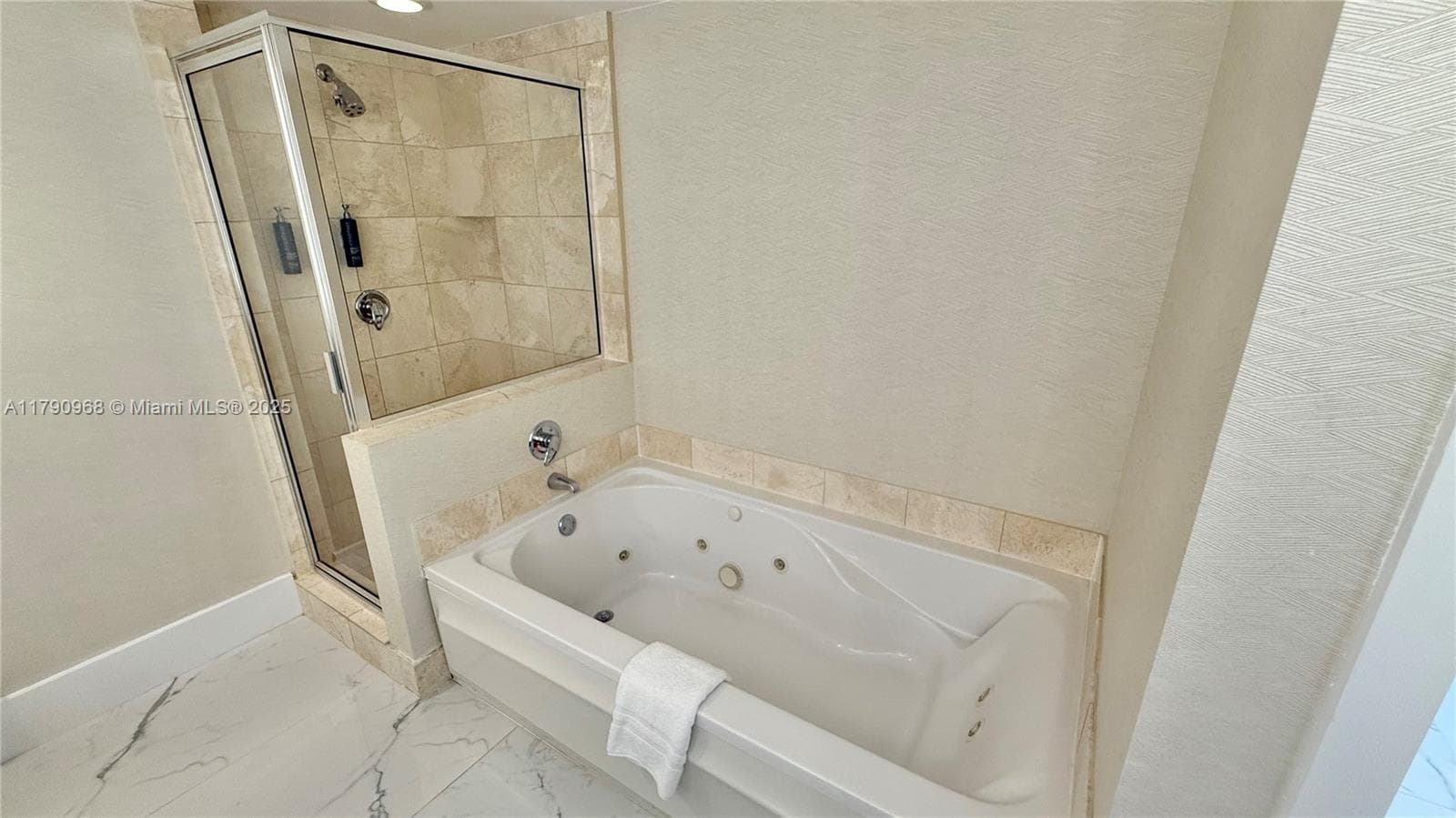Ocean Point Beach Club · #608 in Sunny Isles Beach - Photo 39