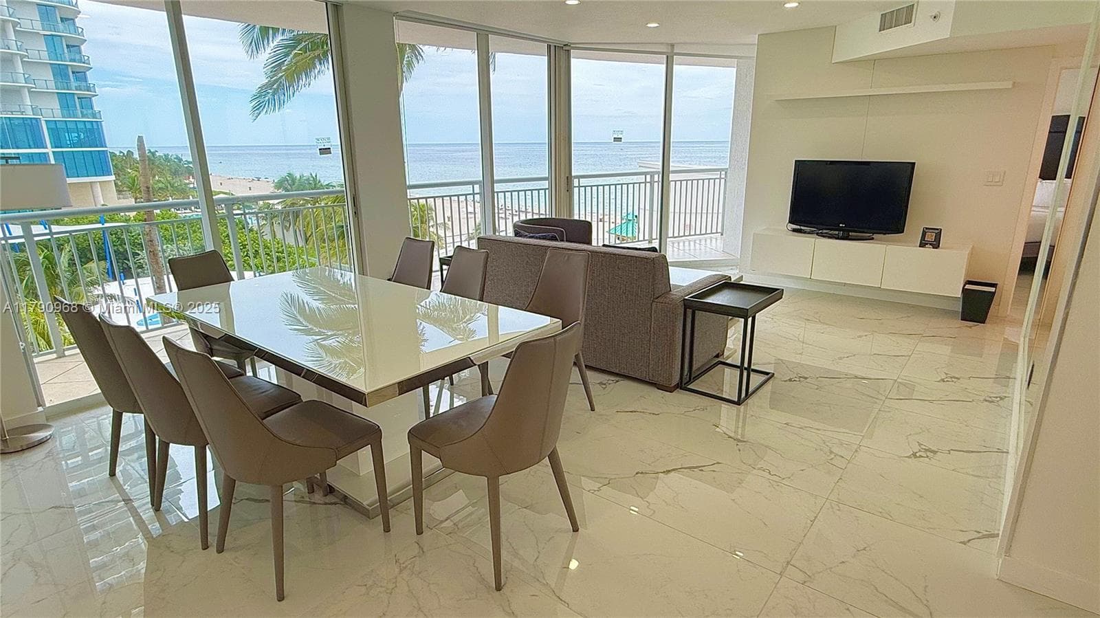 Ocean Point Beach Club · #608 in Sunny Isles Beach - Photo 8
