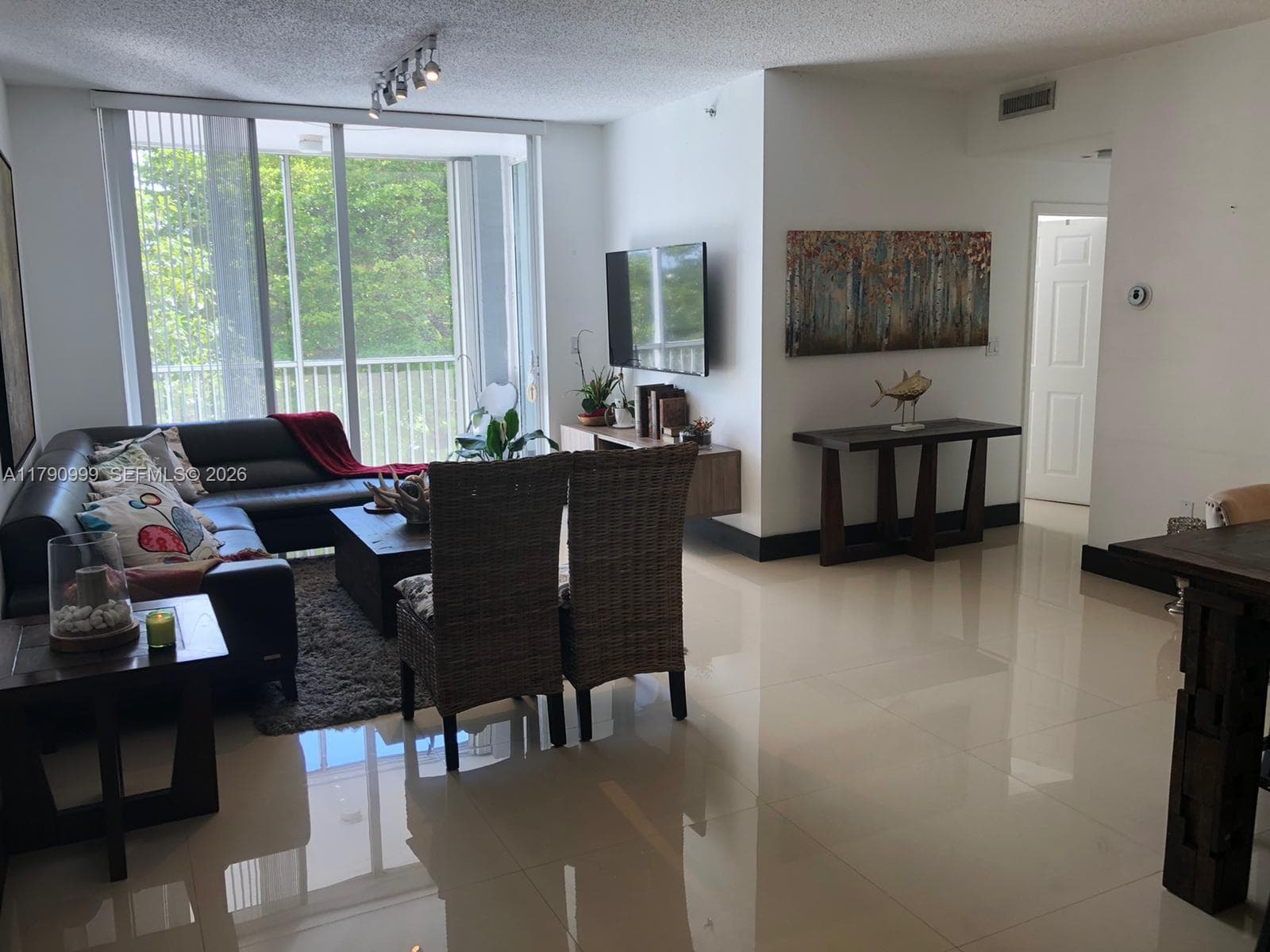 Doral House 3 · #407 in Doral - Photo 1