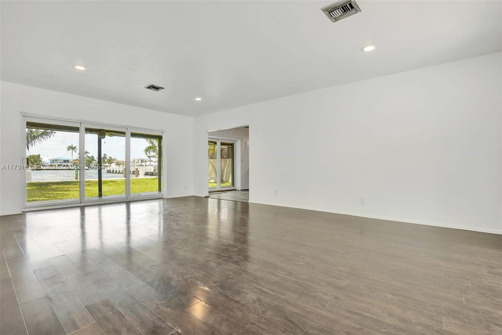 2019 NE 31st Ave photo 13