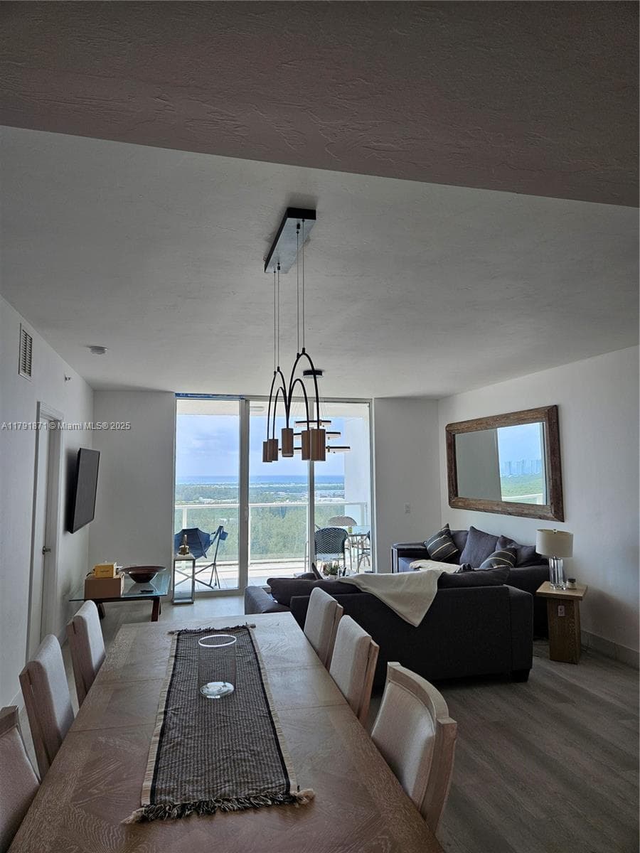 THE OAKS I CONDO · #2202 in North Miami - Photo 6