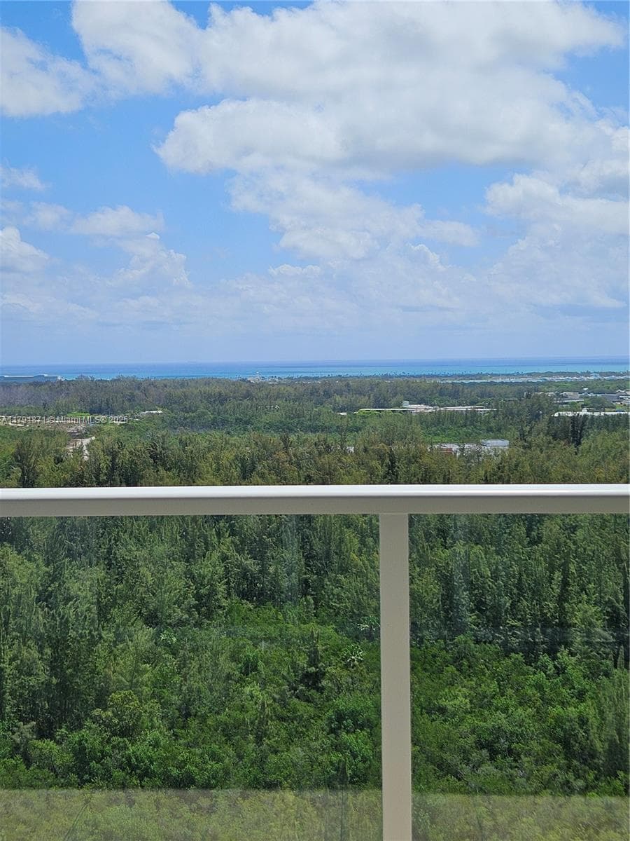 THE OAKS I CONDO · #2202 in North Miami - Photo 26