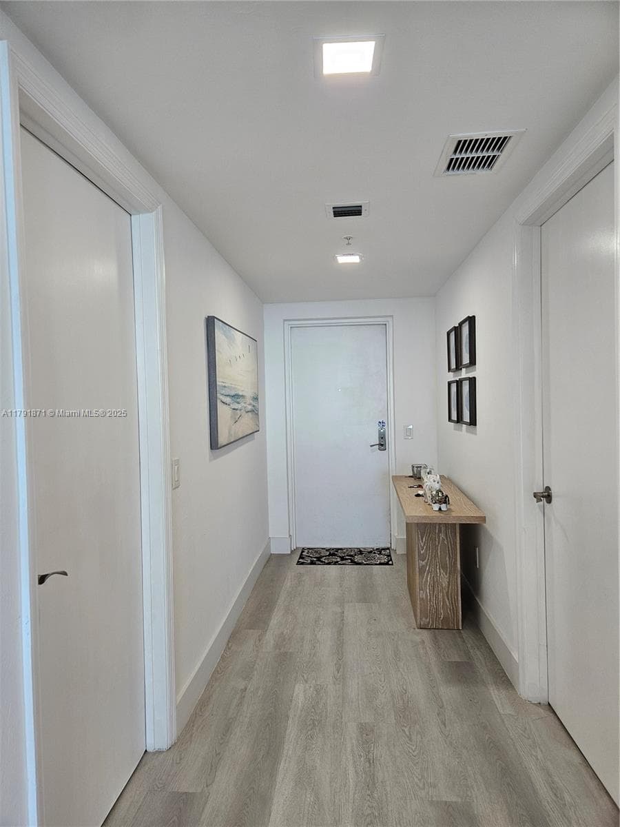THE OAKS I CONDO · #2202 in North Miami - Photo 3