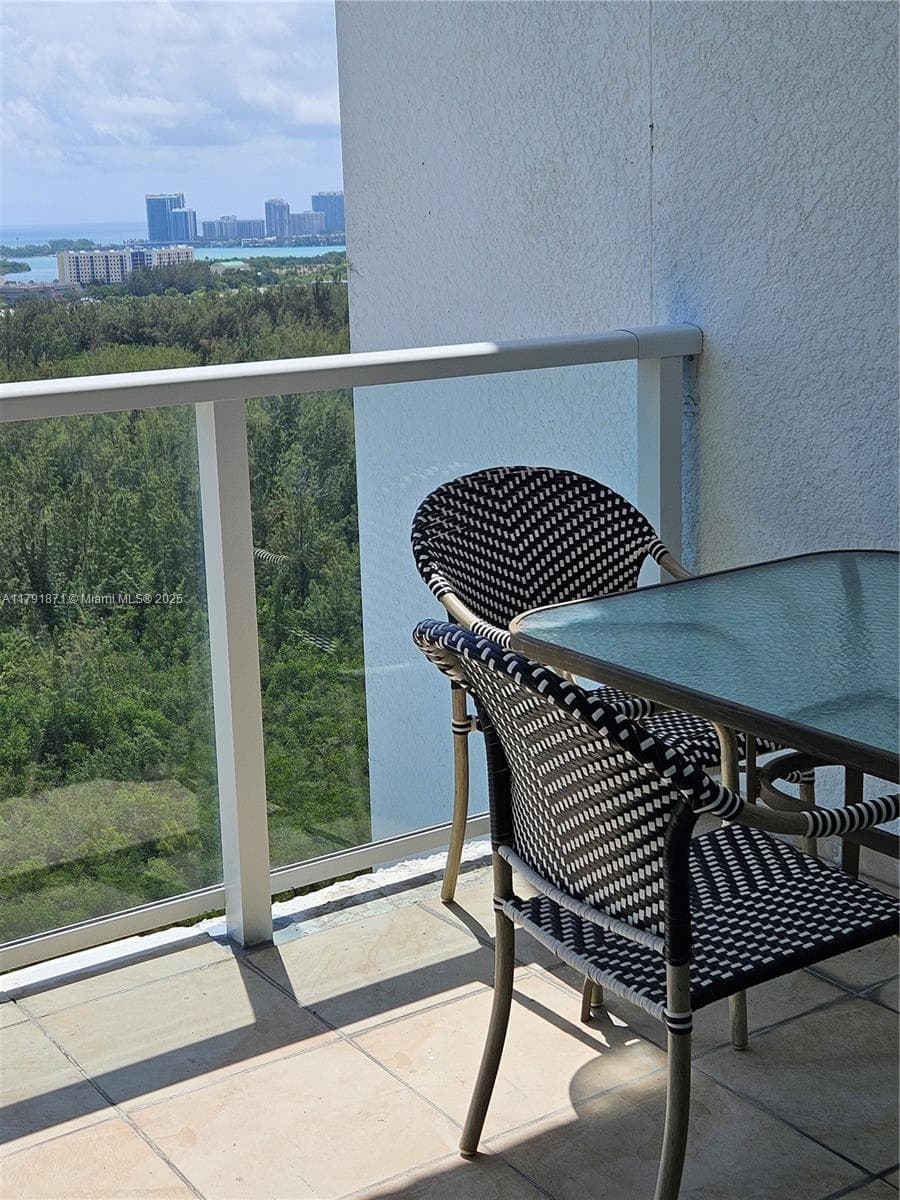 THE OAKS I CONDO · #2202 in North Miami - Photo 24