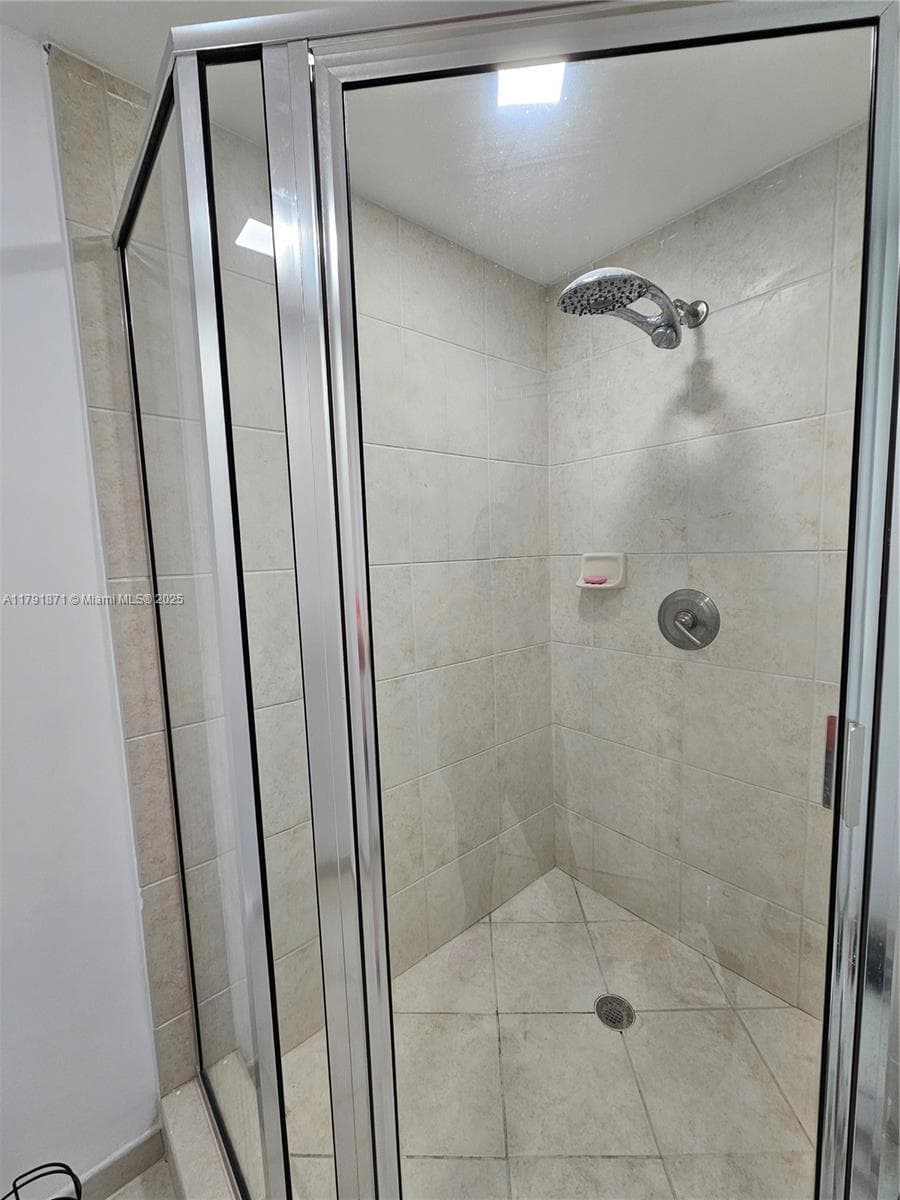 THE OAKS I CONDO · #2202 in North Miami - Photo 30