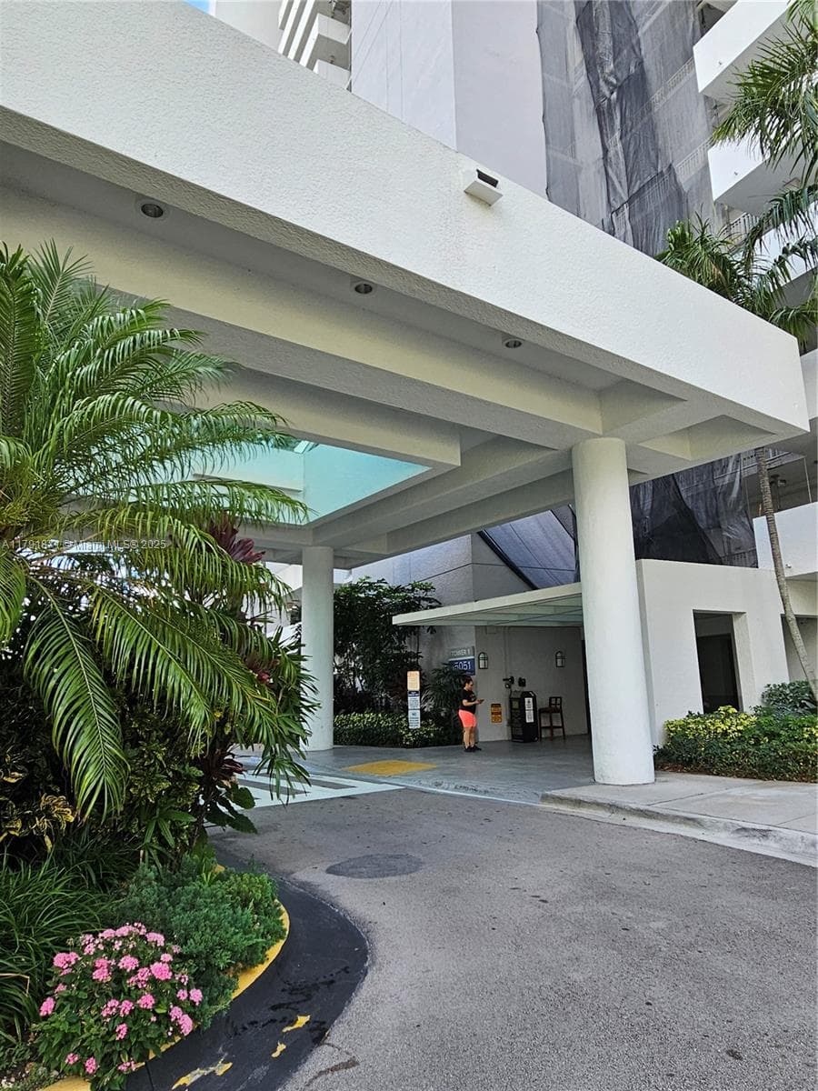THE OAKS I CONDO · #2202 in North Miami - Photo 50