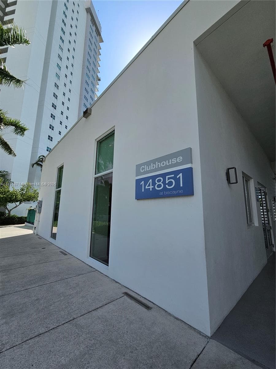 THE OAKS I CONDO · #2202 in North Miami - Photo 48