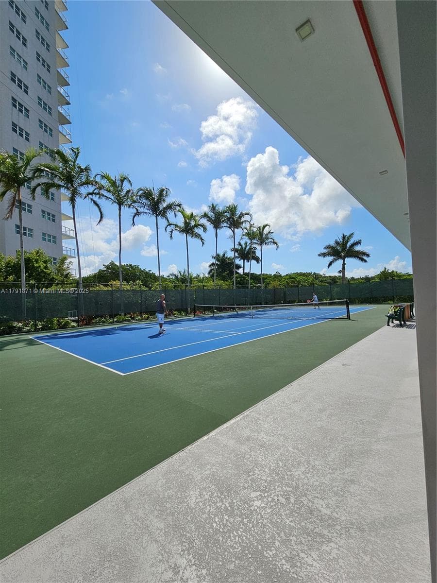 THE OAKS I CONDO · #2202 in North Miami - Photo 40