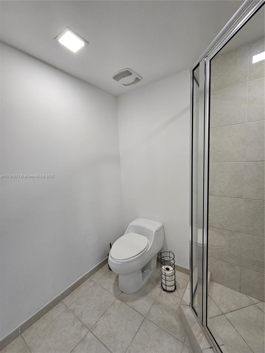 THE OAKS I CONDO · #2202 in North Miami - Photo 31