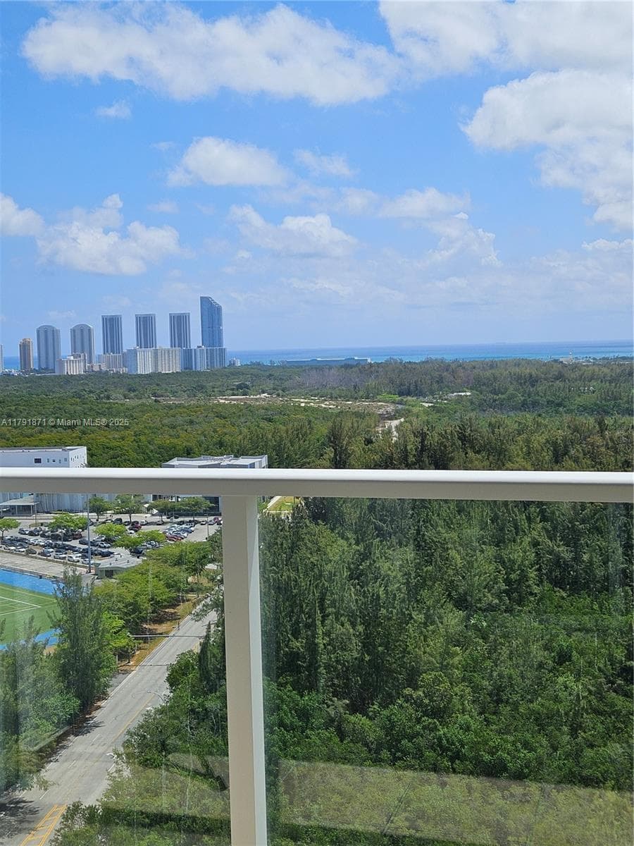 THE OAKS I CONDO · #2202 in North Miami - Photo 25