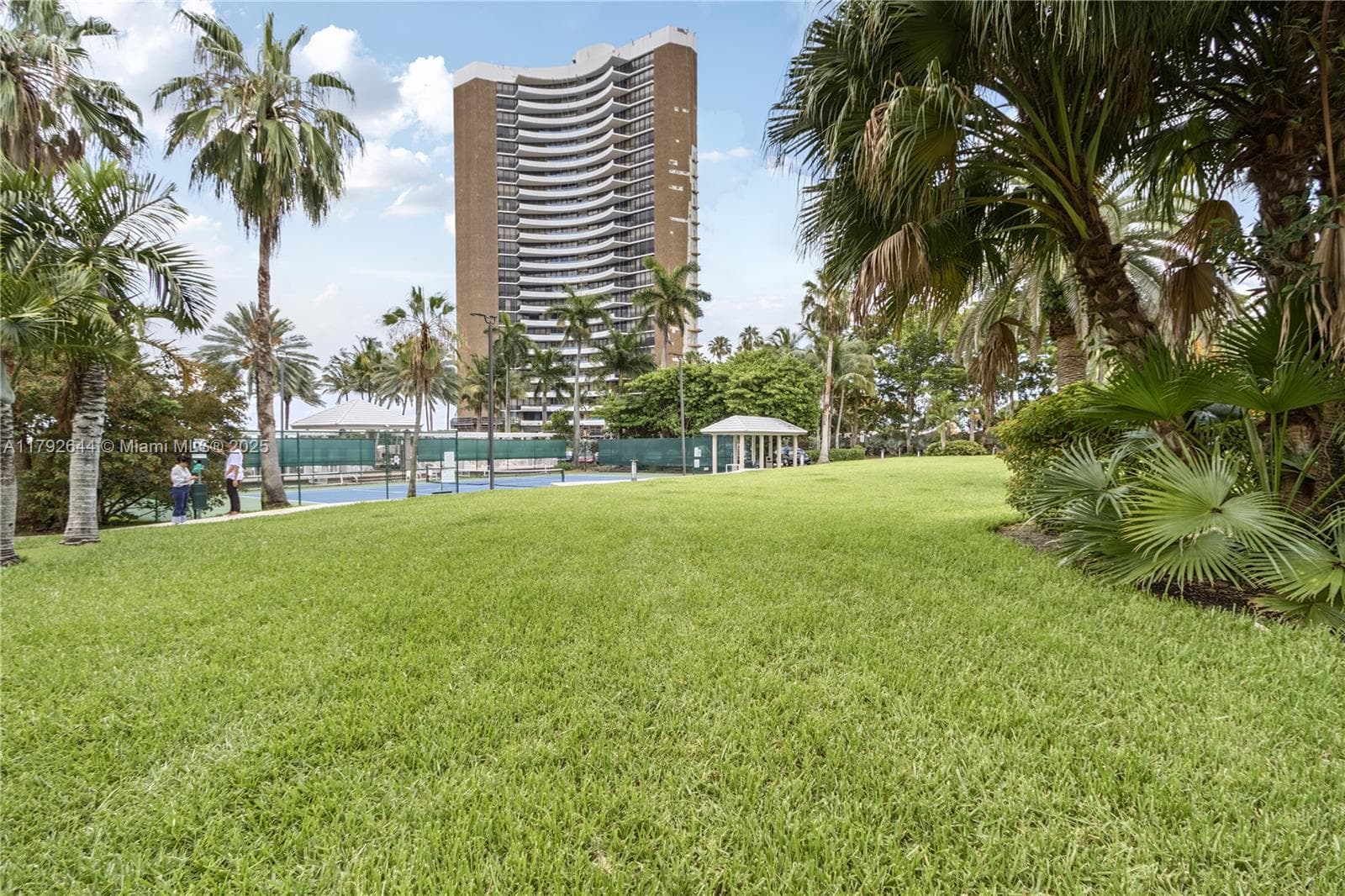 PALM BAY CONDO · #6E in Miami - Photo 16