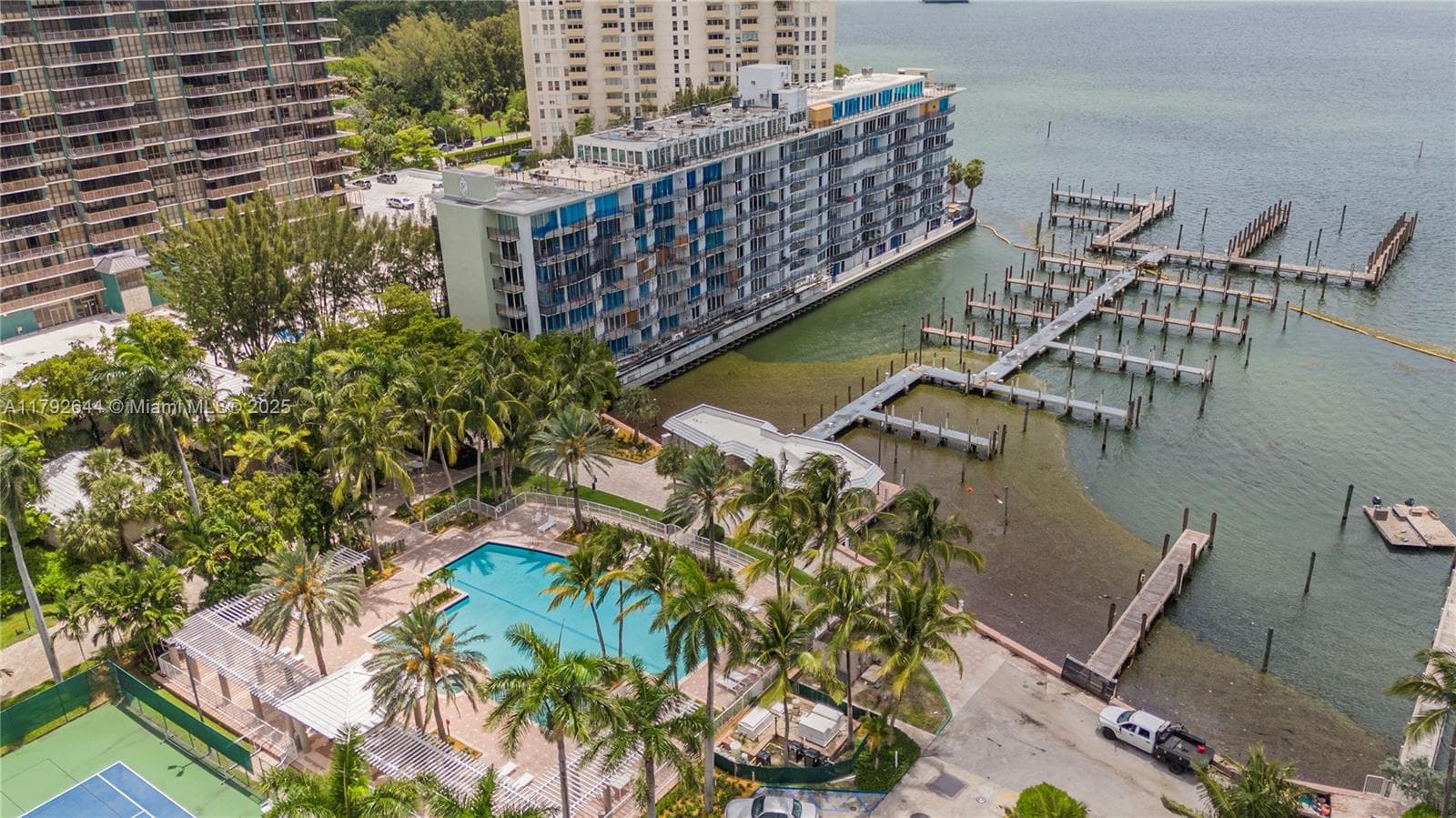 PALM BAY CONDO · #6E in Miami - Photo 1