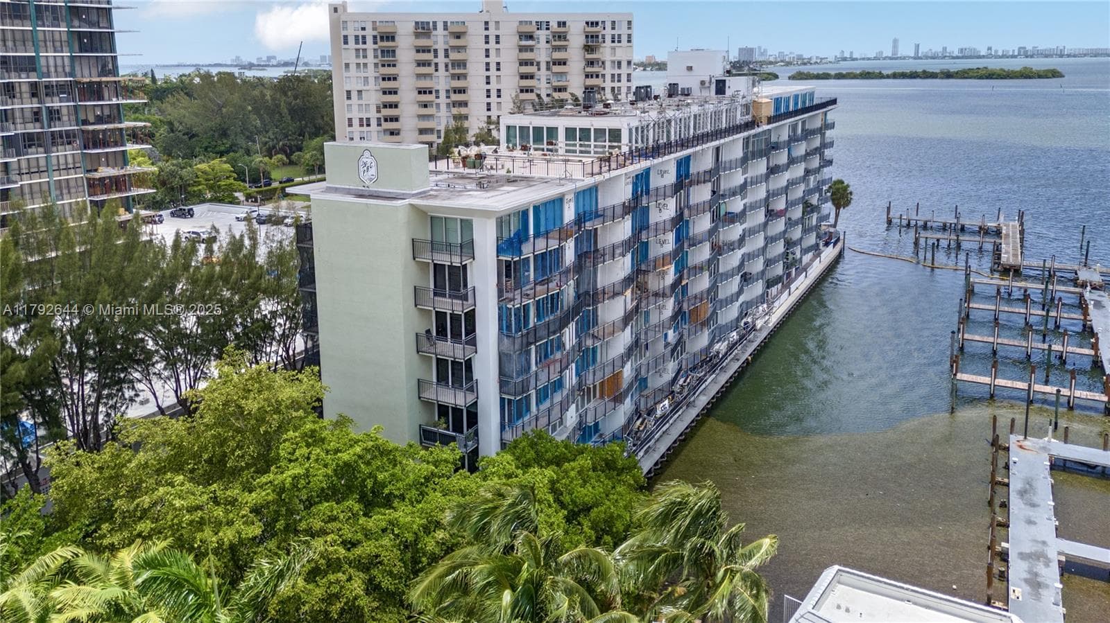 PALM BAY CONDO · #6E in Miami - Photo 4