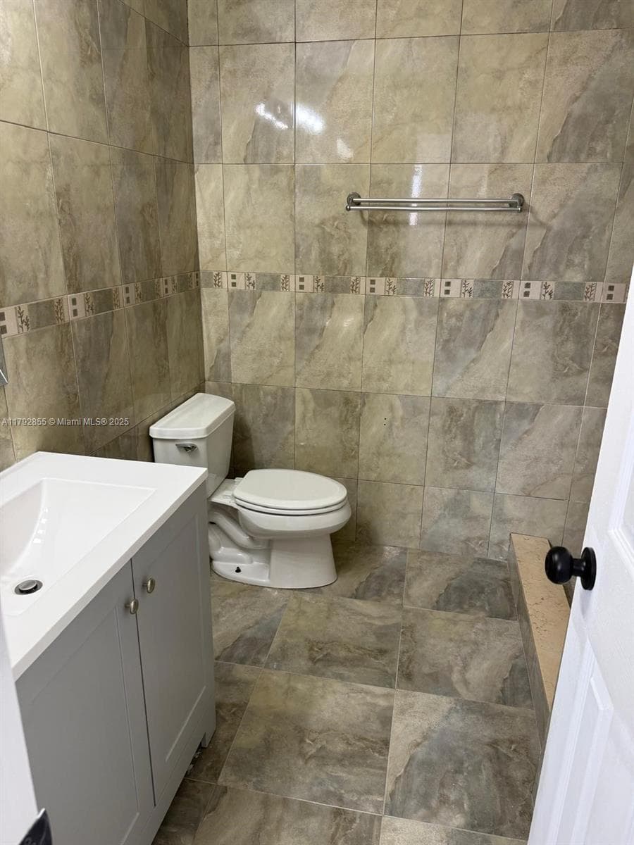 GREEN OAKS I CONDO · #2291 in Hialeah - Photo 7