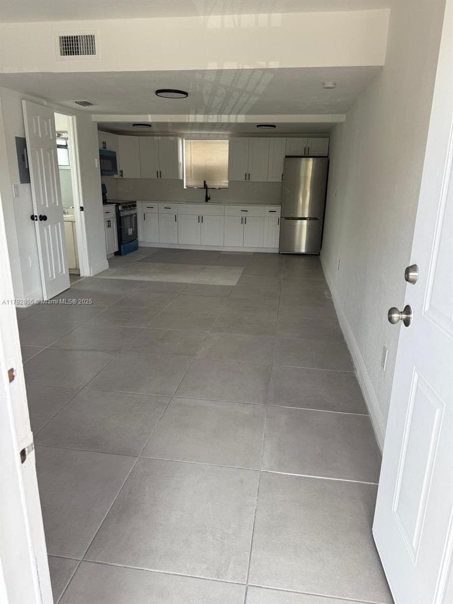 GREEN OAKS I CONDO · #2291 in Hialeah - Photo 1