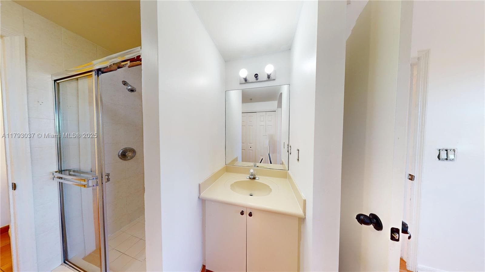 THE COURTS AT DORAL ISLES · #1637 in Doral - Photo 36