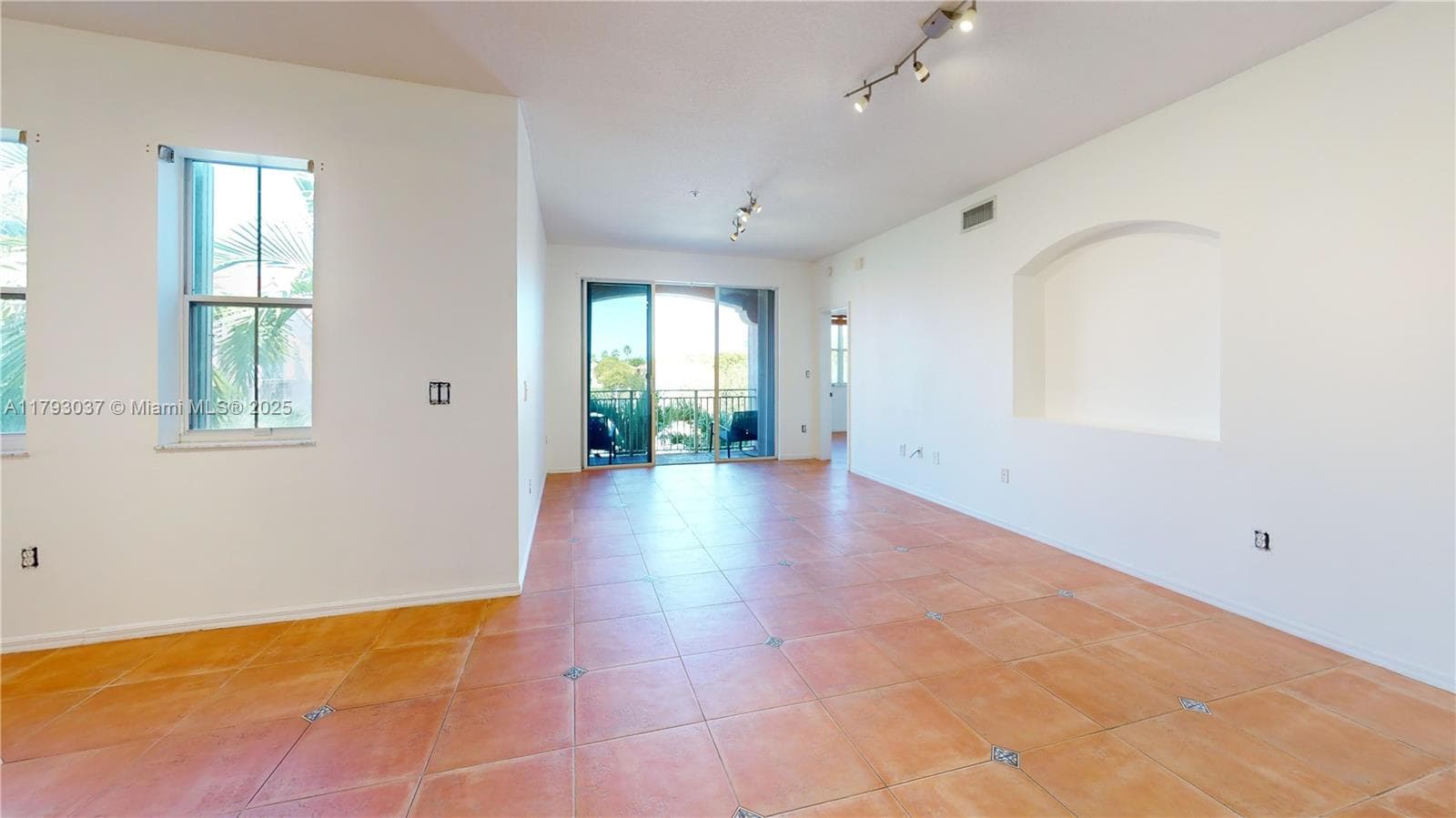 THE COURTS AT DORAL ISLES · #1637 in Doral - Photo 10