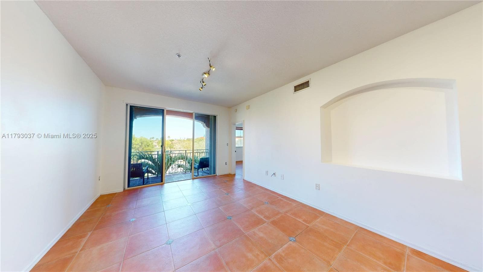 THE COURTS AT DORAL ISLES · #1637 in Doral - Photo 11