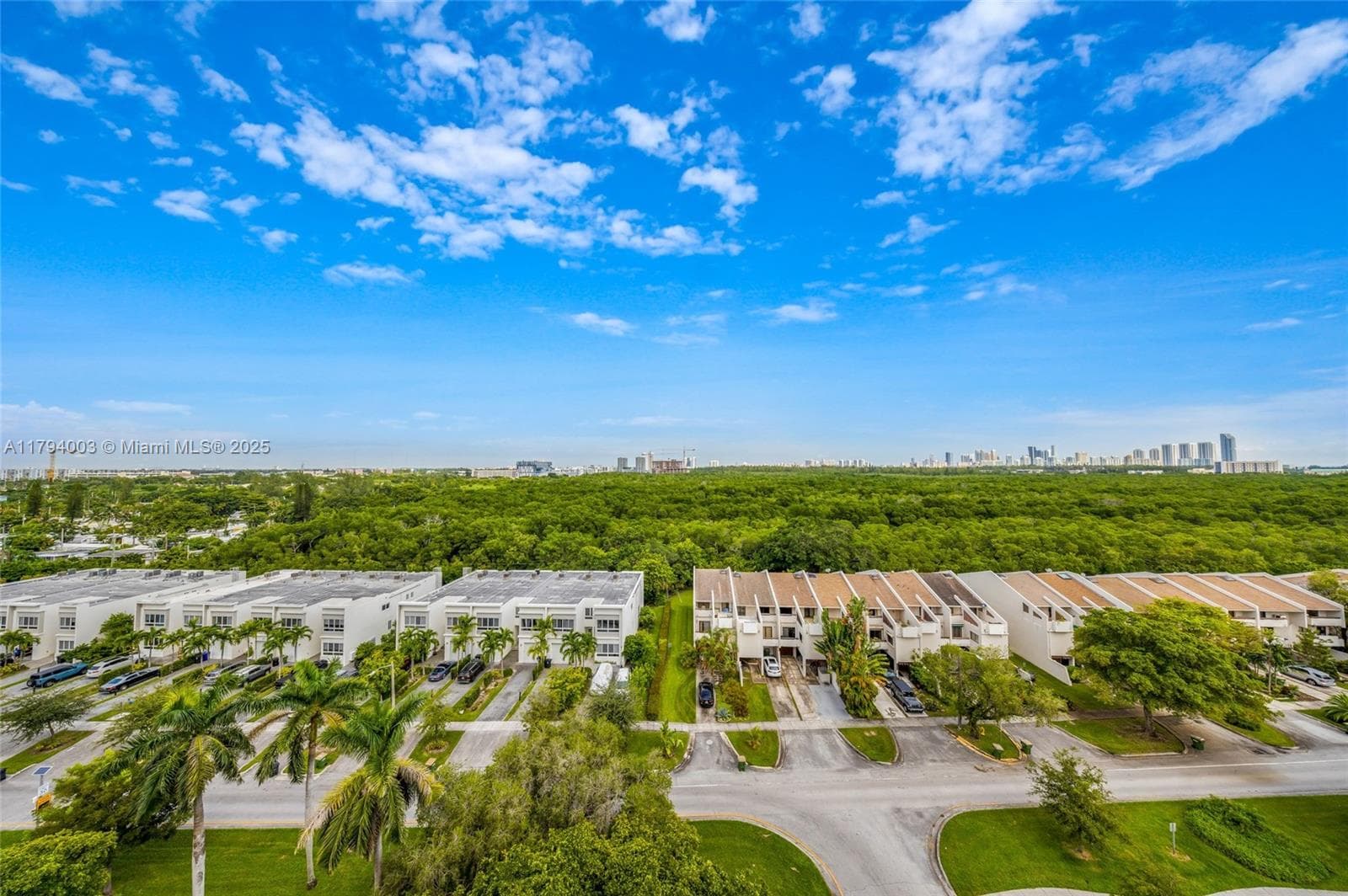 WATERSIDE TOWERS · #1006 in North Miami - Photo 12