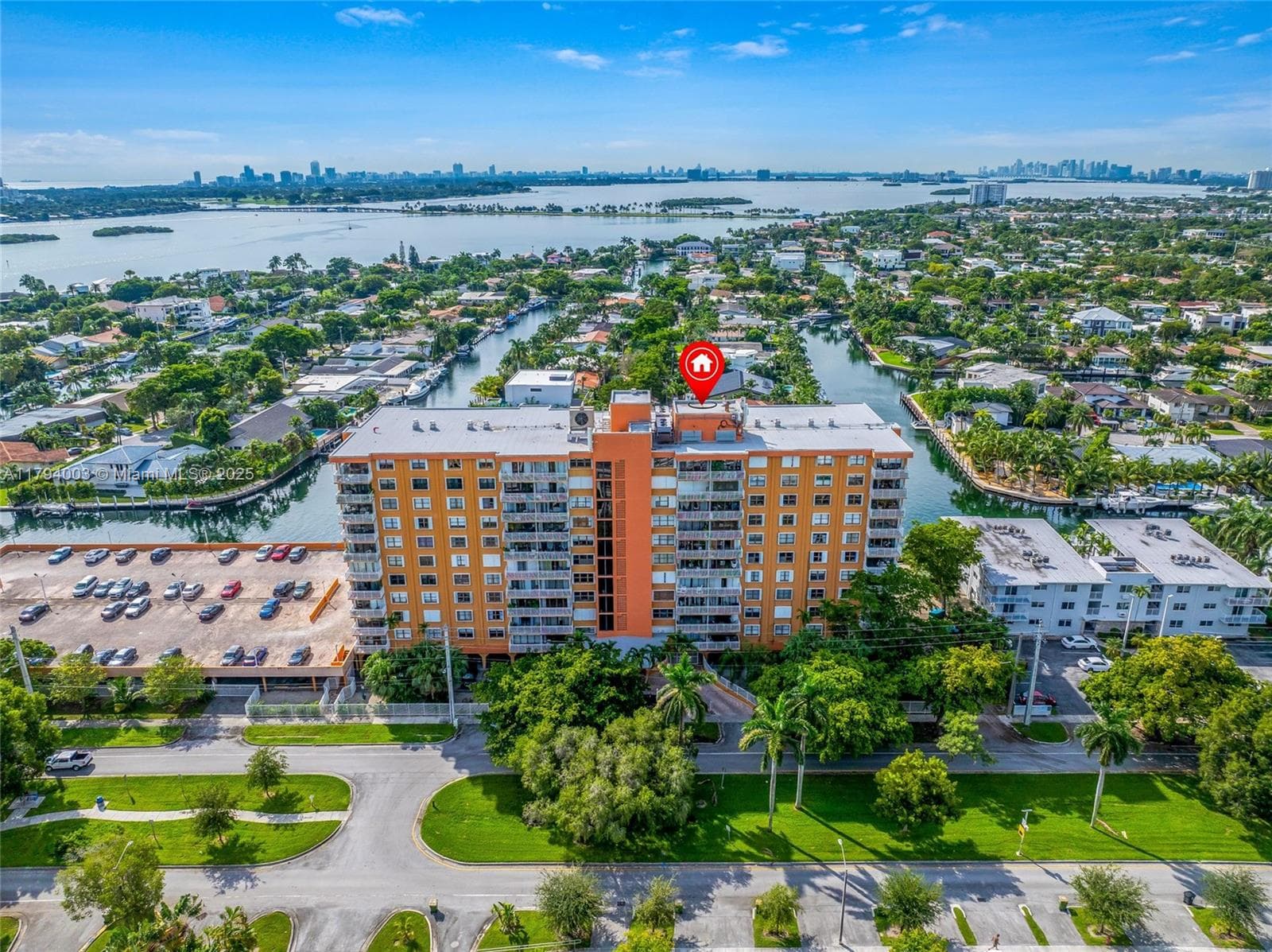 WATERSIDE TOWERS · #1006 in North Miami - Photo 36
