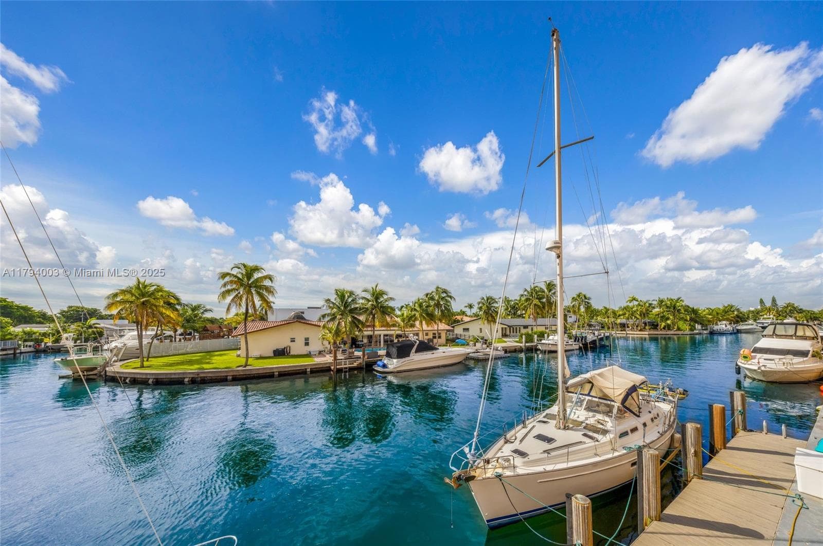 WATERSIDE TOWERS · #1006 in North Miami - Photo 28