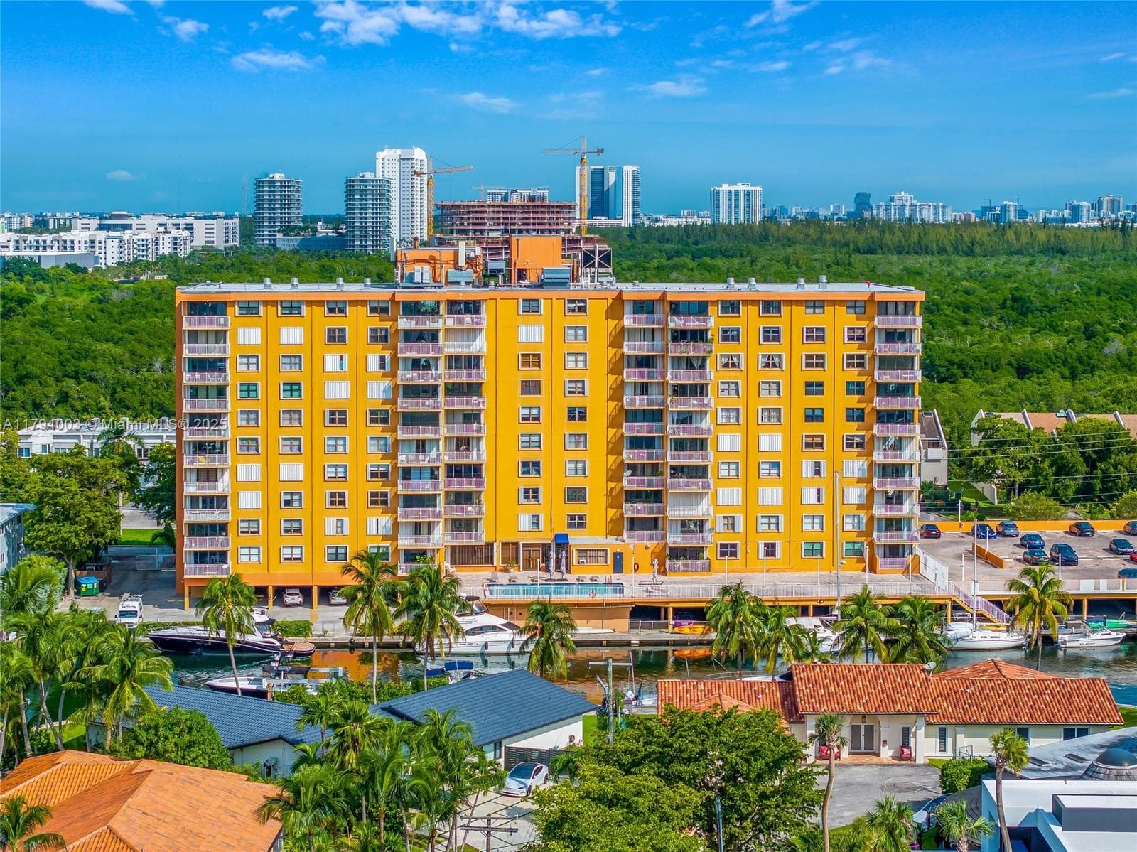 WATERSIDE TOWERS · #1006 in North Miami - Photo 58