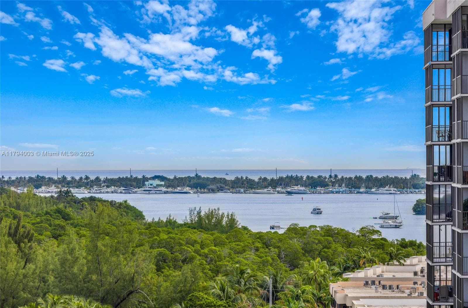 WATERSIDE TOWERS · #1006 in North Miami - Photo 11