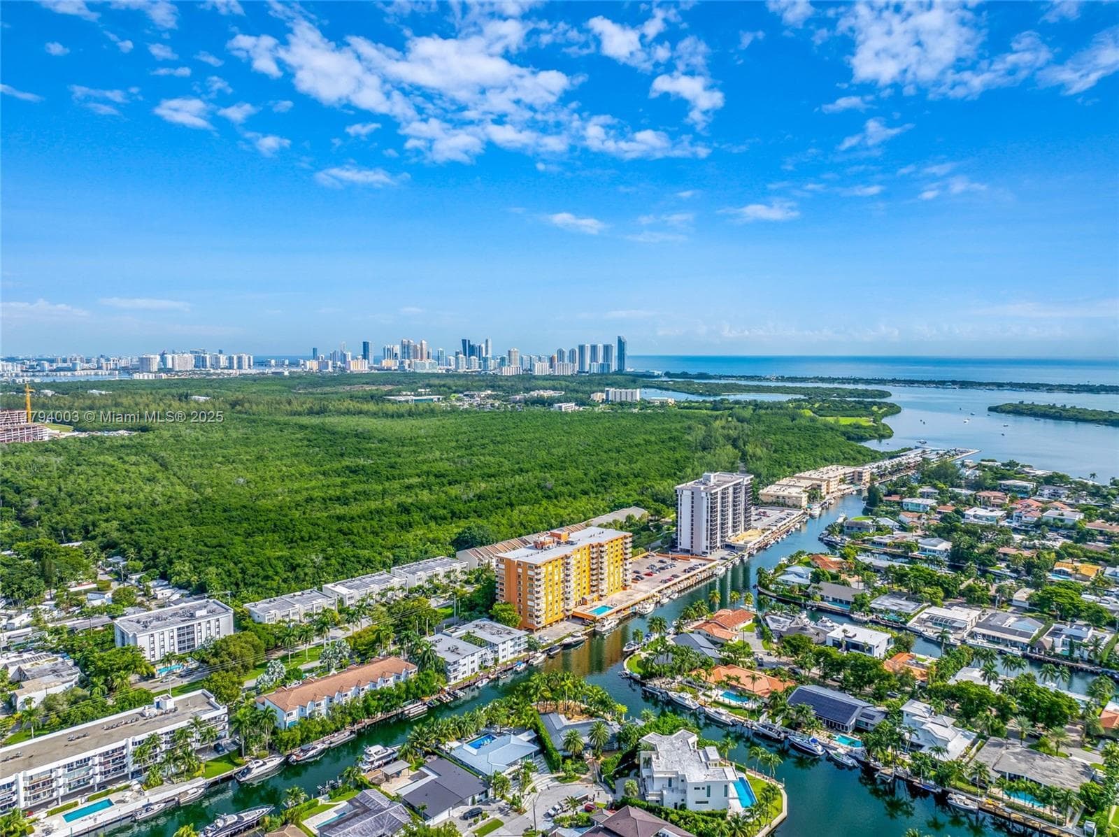 WATERSIDE TOWERS · #1006 in North Miami - Photo 39