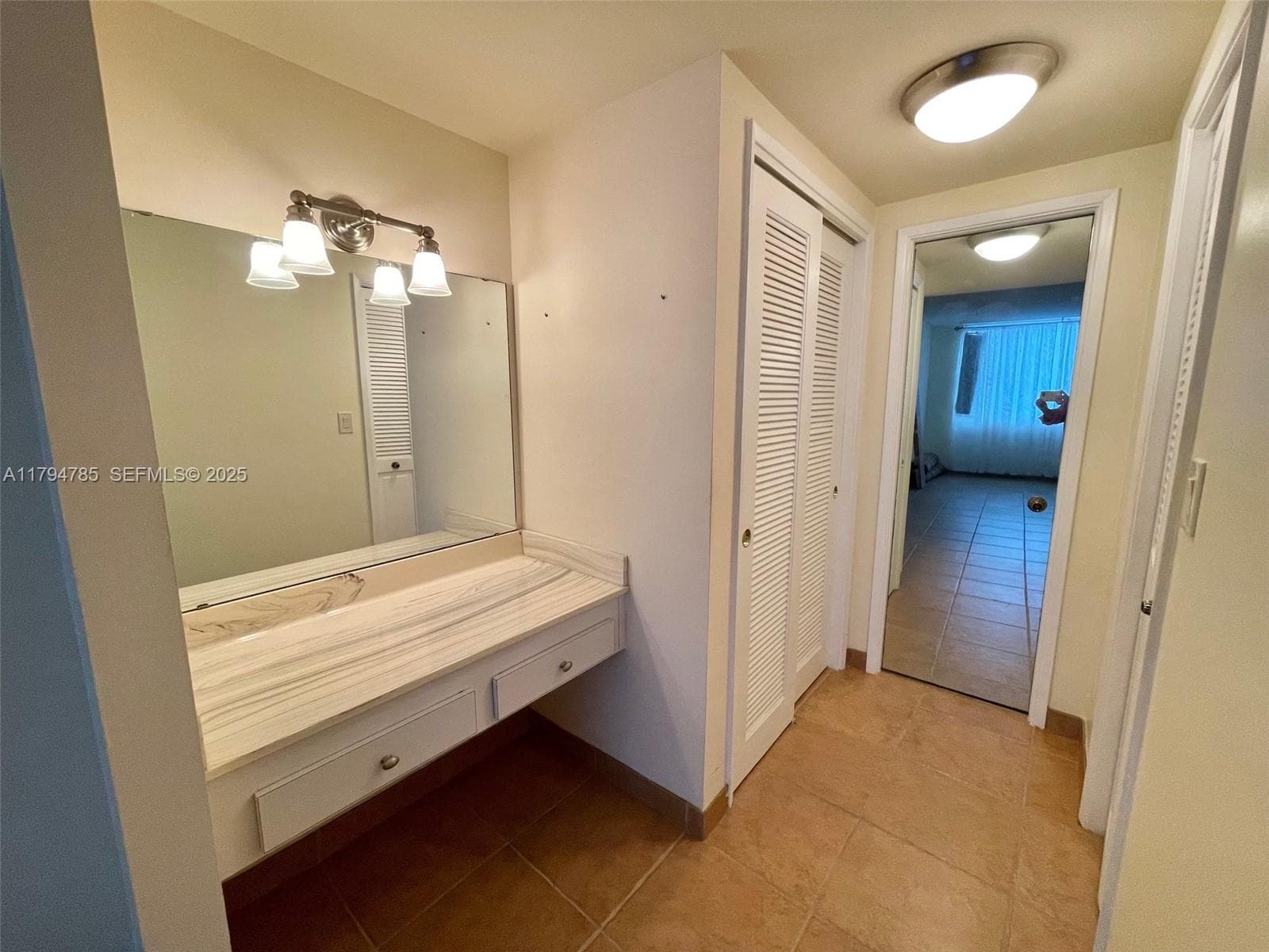 HILLCREST · #214 in Hollywood - Photo 12