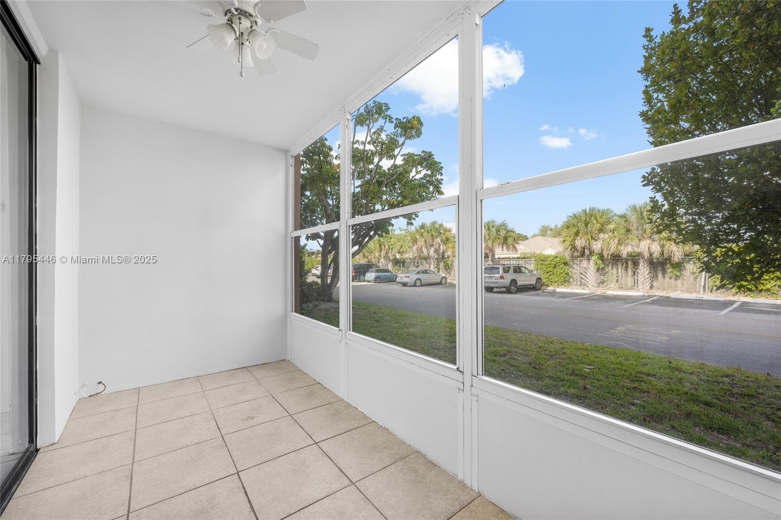 SOMERSET NO SIX CONDO · #104 in Lauderdale Lakes - Photo 16
