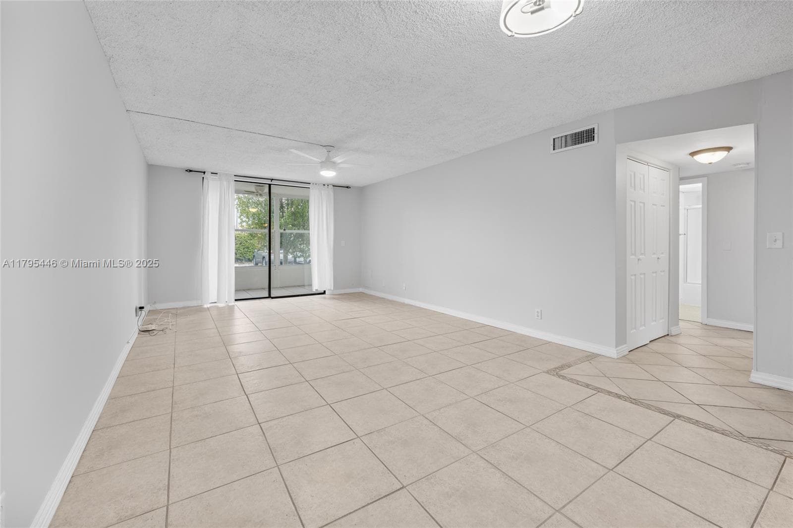 SOMERSET NO SIX CONDO · #104 in Lauderdale Lakes - Photo 12