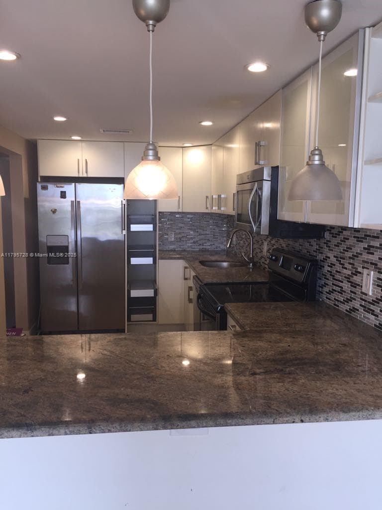 Sailboat Cay Condo · #713 in North Miami - Photo 2