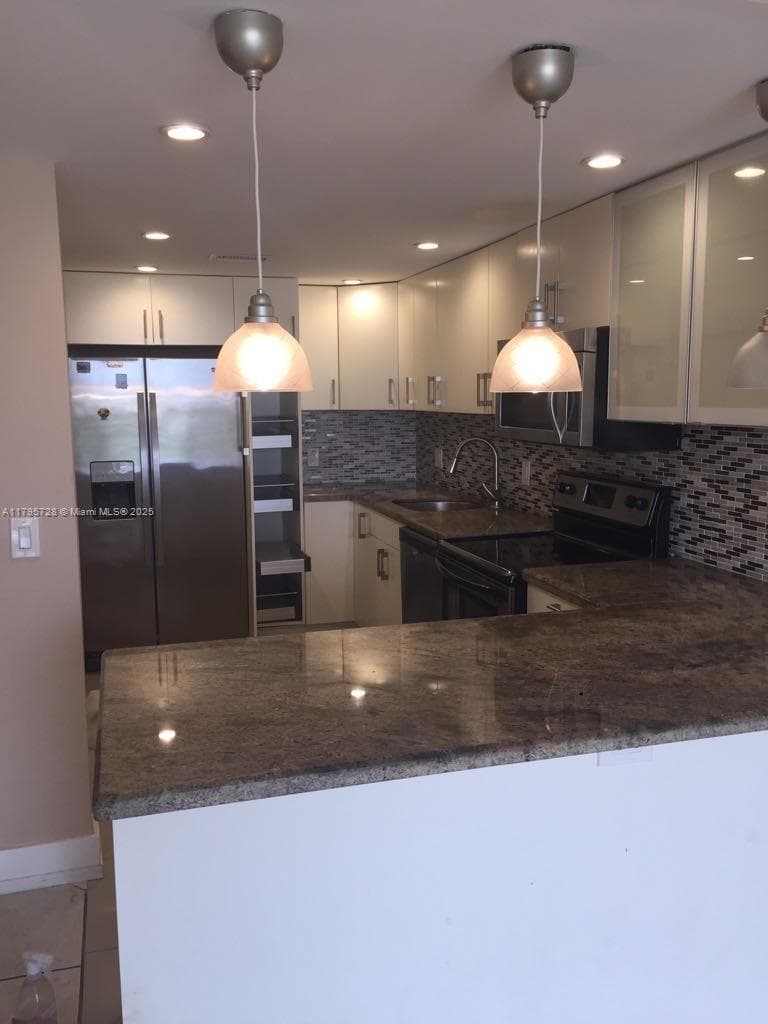 Sailboat Cay Condo · #713 in North Miami - Photo 1