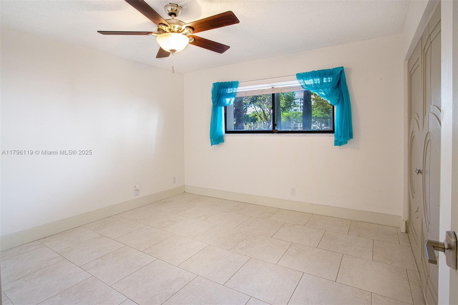 CYPRESS BEND CONDOMINIUM · #102 in Pompano Beach - Photo 27