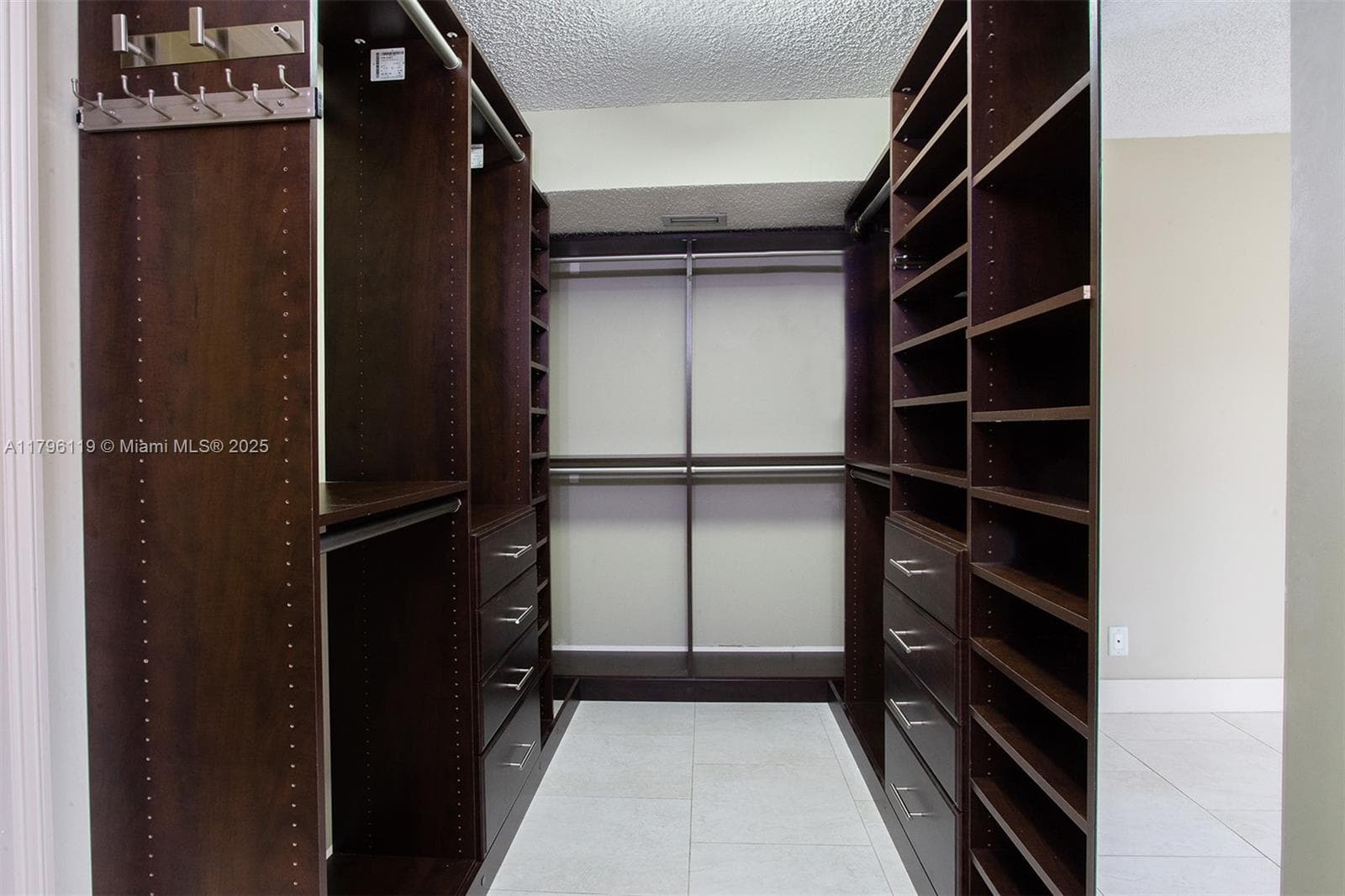 CYPRESS BEND CONDOMINIUM · #102 in Pompano Beach - Photo 17