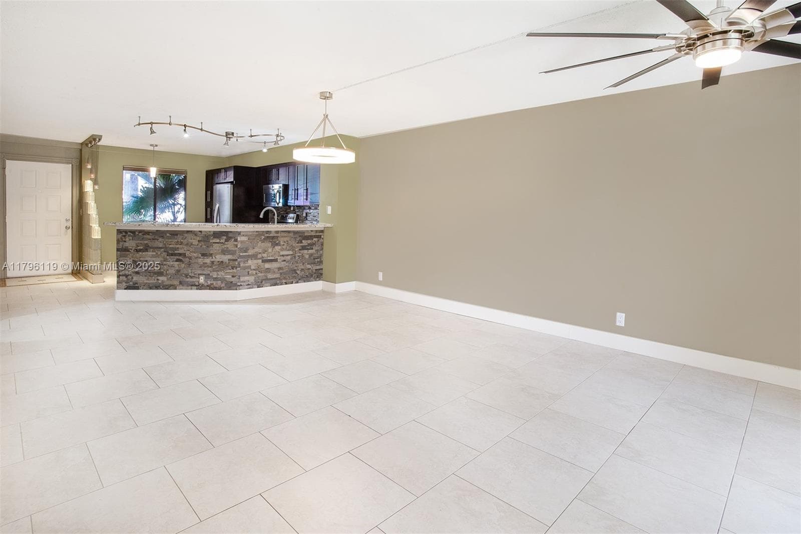 CYPRESS BEND CONDOMINIUM · #102 in Pompano Beach - Photo 7