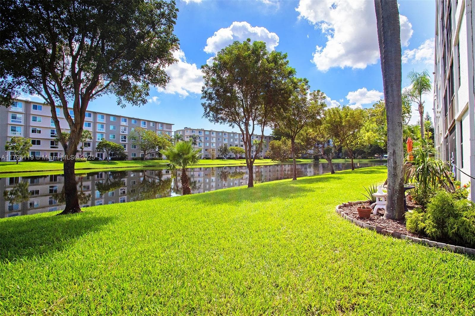 CYPRESS BEND CONDOMINIUM · #102 in Pompano Beach - Photo 67