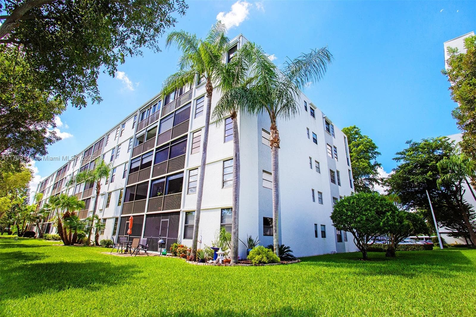 CYPRESS BEND CONDOMINIUM · #102 in Pompano Beach - Photo 66